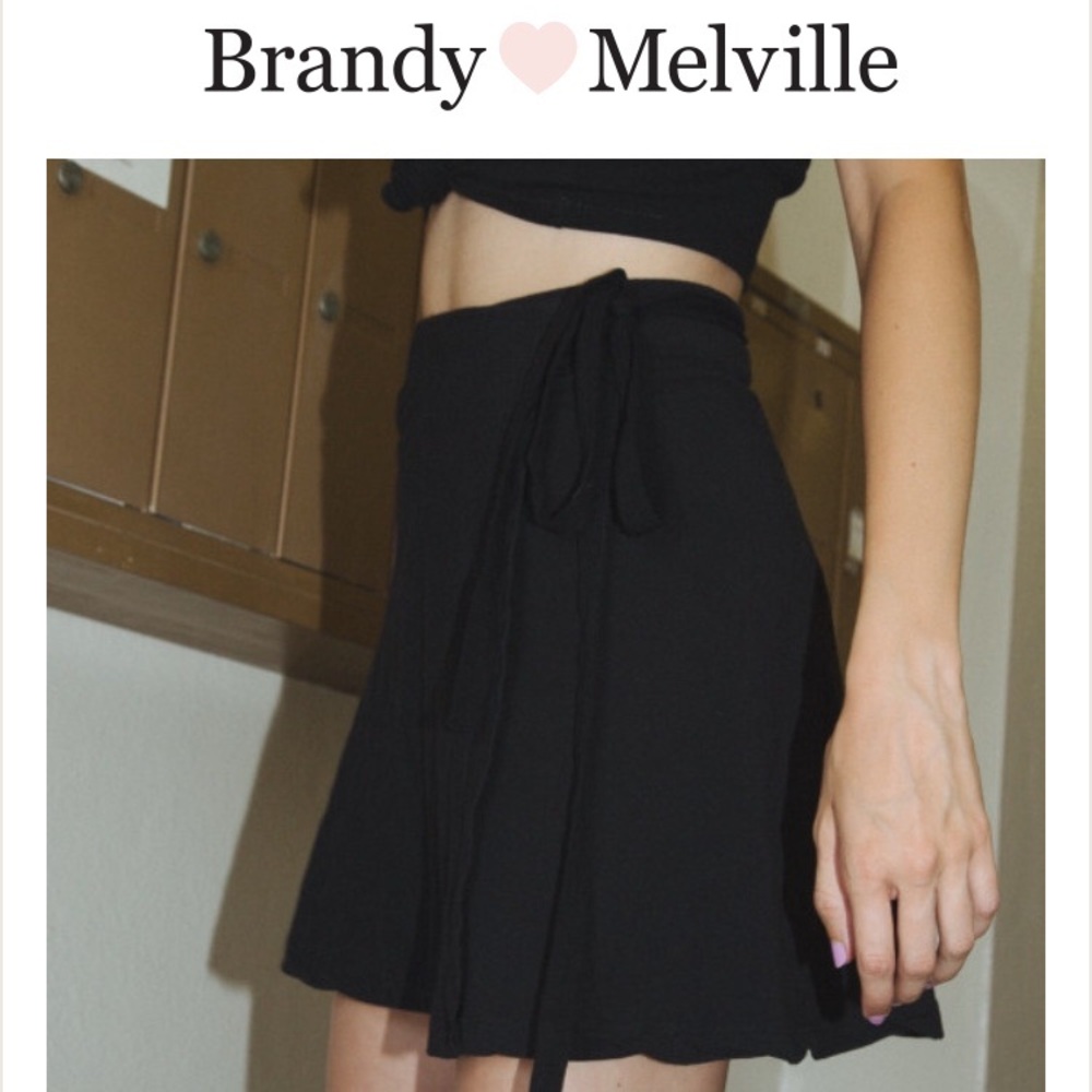 BRANDY MELVILLE Genevieve wrap skirt BLACK ONESIZE